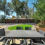 Skyline Estate Hot Tub Spacious Yard & Views