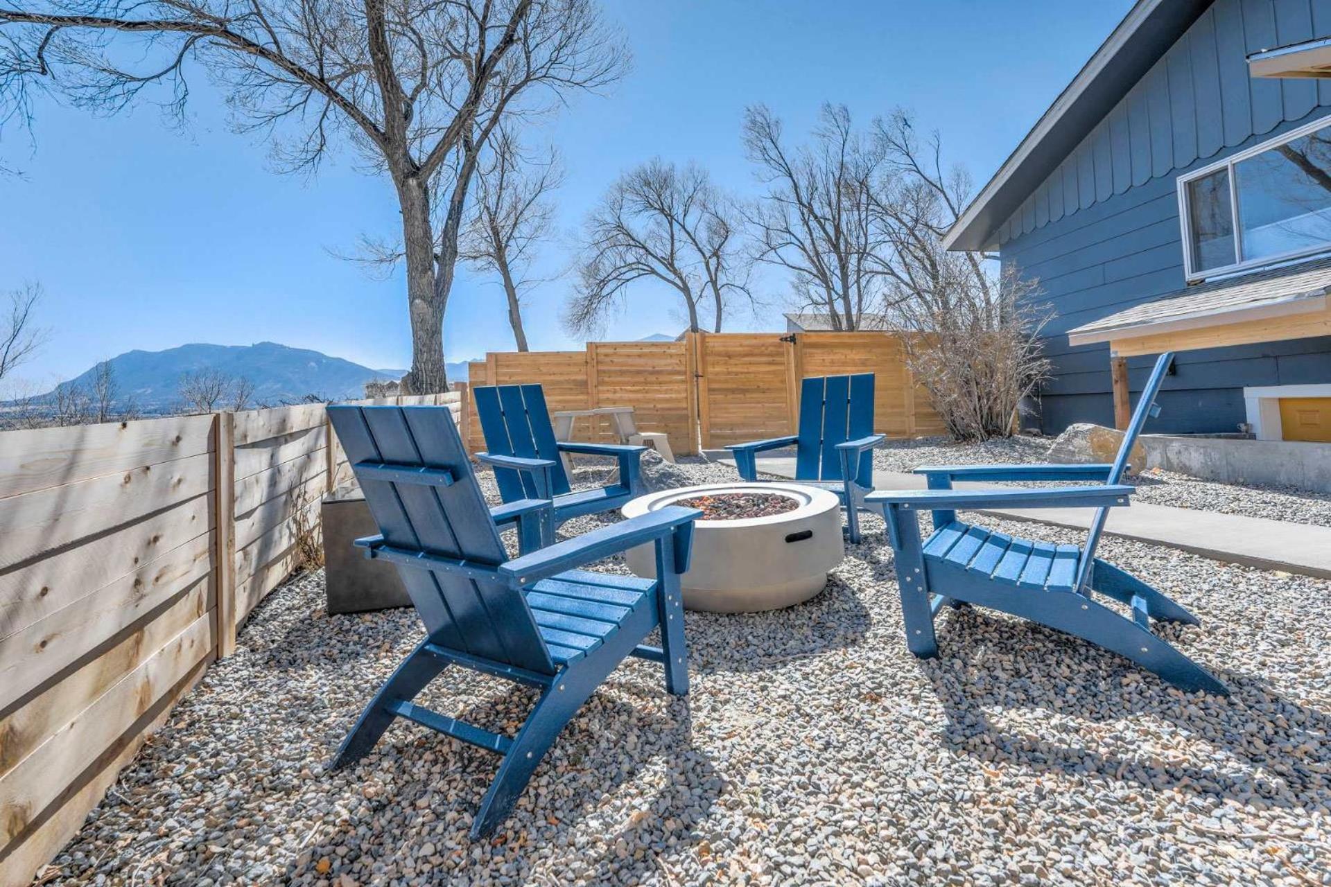 Skyline Estate Hot Tub Spacious Yard & Views